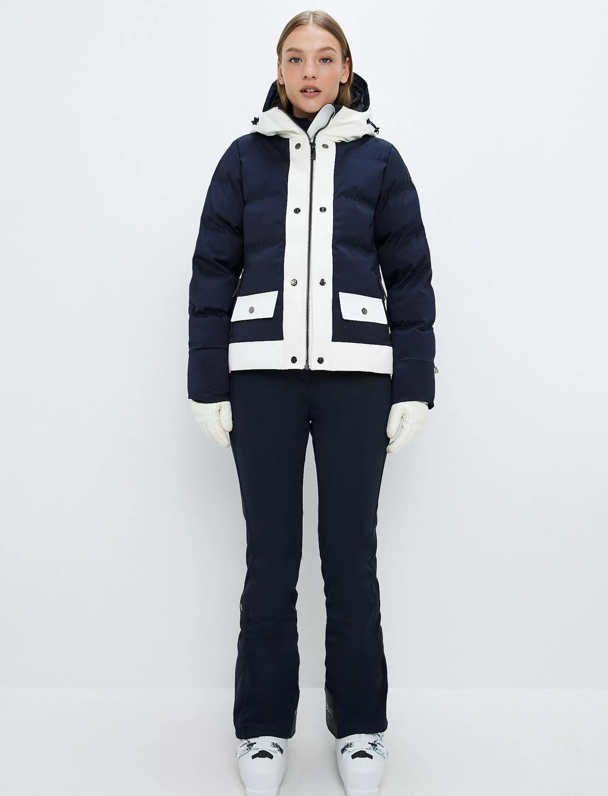 Laskettelutakki<8848 Altitude Harlow W Ski Jacket - Navy