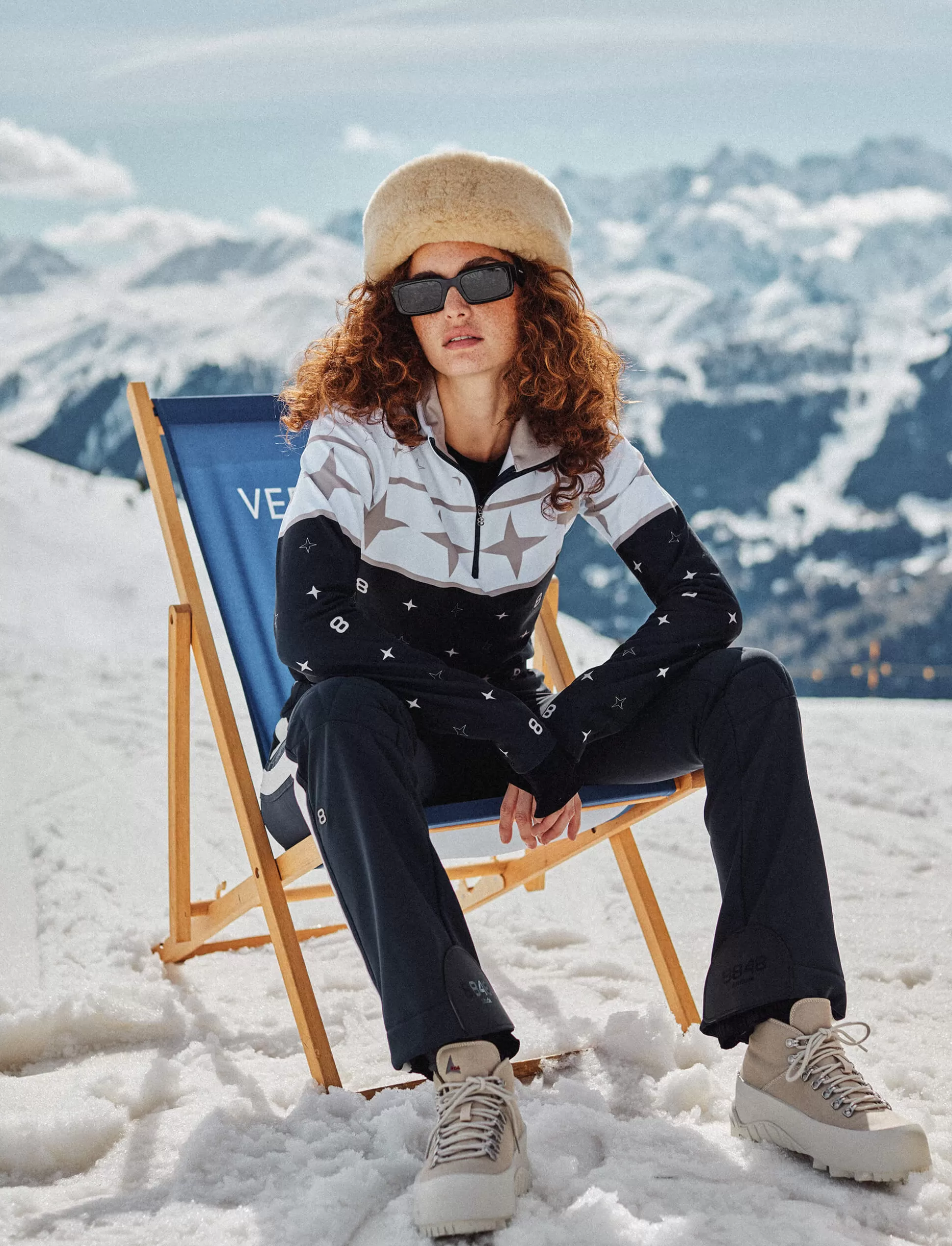 Välikerrostakit<8848 Altitude Leni W Ski Sweat - Navy