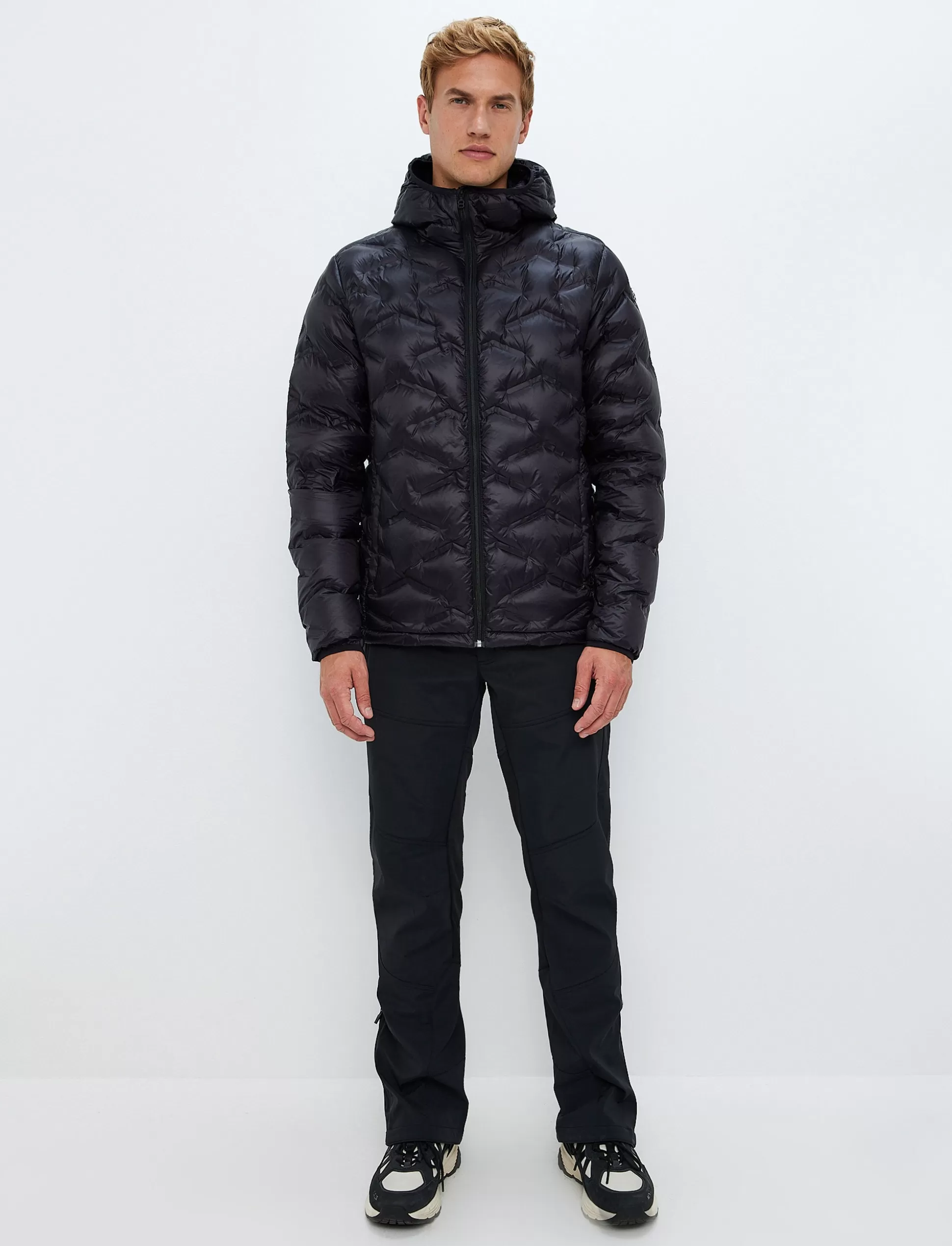 Takit | Untuvatakit<8848 Altitude Sculpt 2.0 Jacket - Black