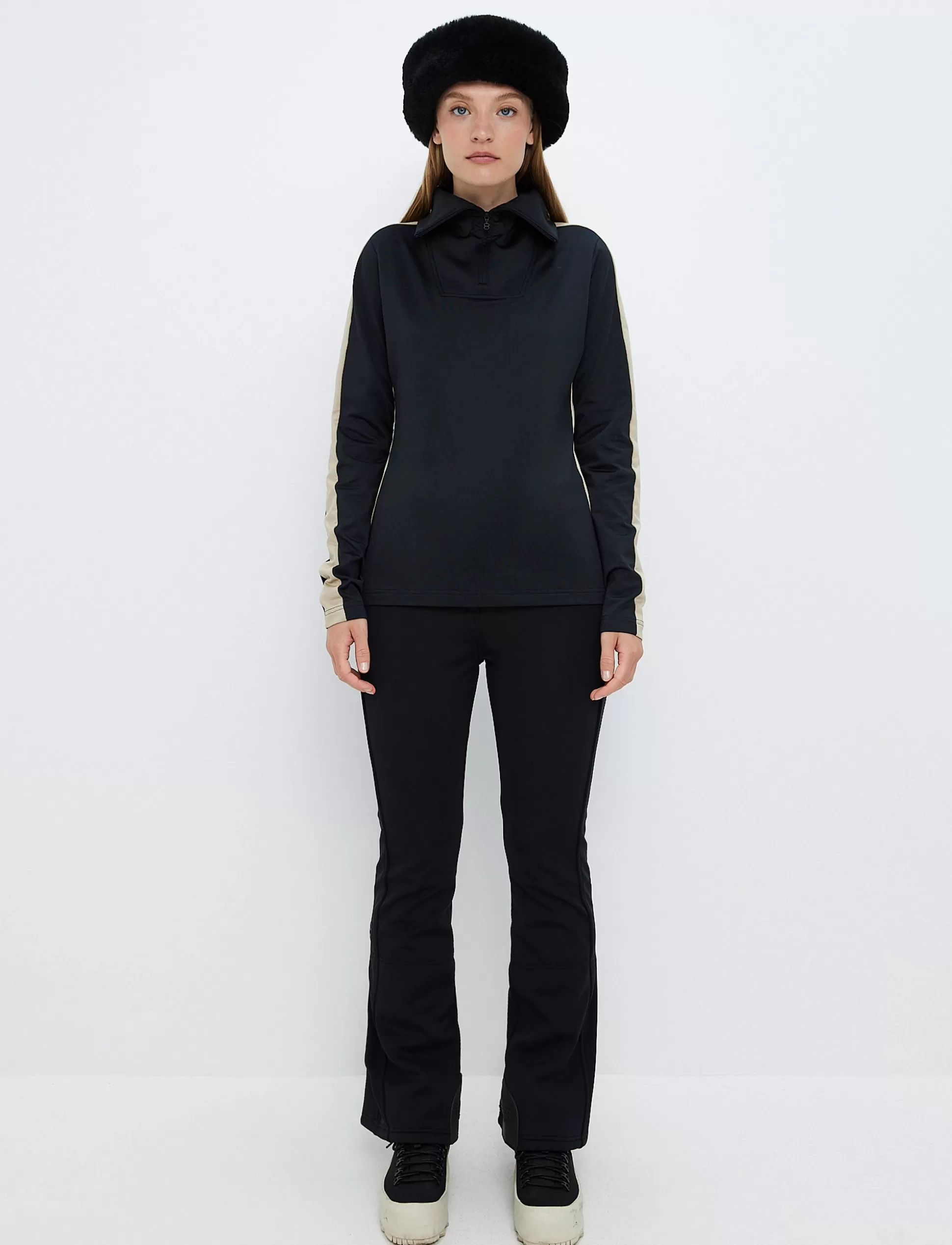 Välikerrostakit<8848 Altitude Vanessa W 1/2 Zip Sweat - Black